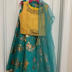 Girls Indian dress - Lehanga with crop top - Size 30